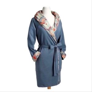 Vera Bradley Nomadic Floral Terry Cloth Robe